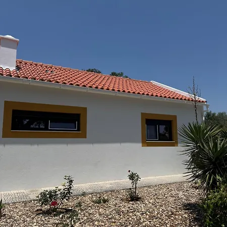 Casa Dos Sobreiros 펜션 파멜라